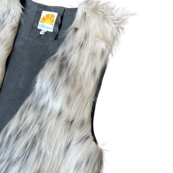 C&C California Faux Fur Vest - Picture 3 of 11